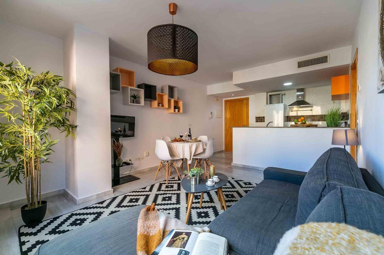 Appartement Carlos Haya Beautiful With Parking