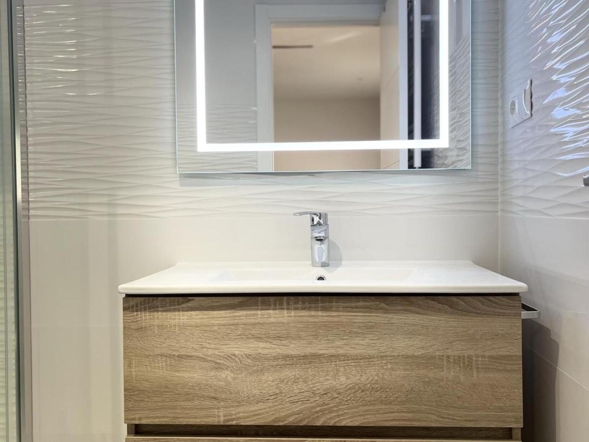 Cd-estudio, Estudio A Estrenar Acogedor Y Funcional, Centrico, Barrio Tranquilo Apartment