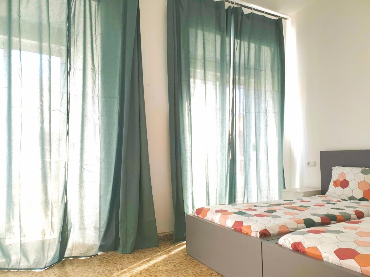 Sunny Malaga Centre Flats, 2 Options, With Balcony Or Terrace Apartment