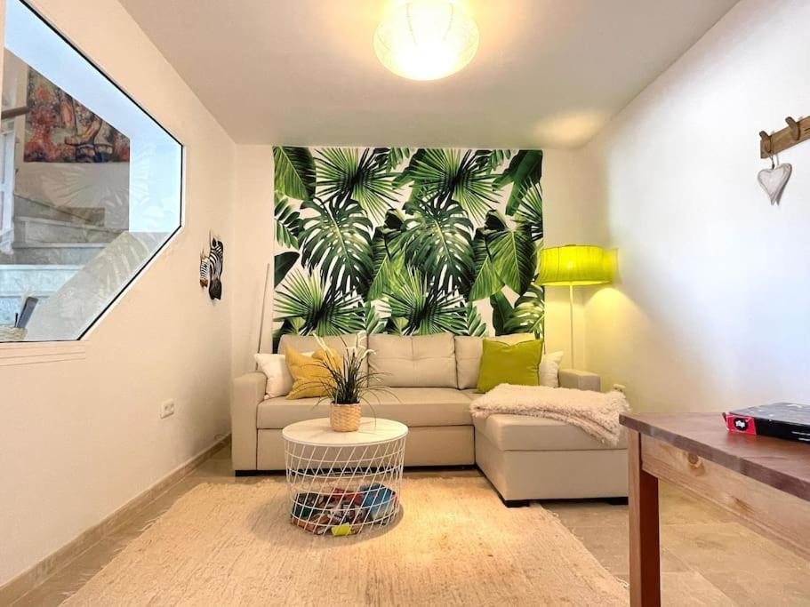 Navigolf La Cala De Mijas, Scandinavian Style 3 Bed Townhouse By Solrentspain. Hébergement de vacances Málaga