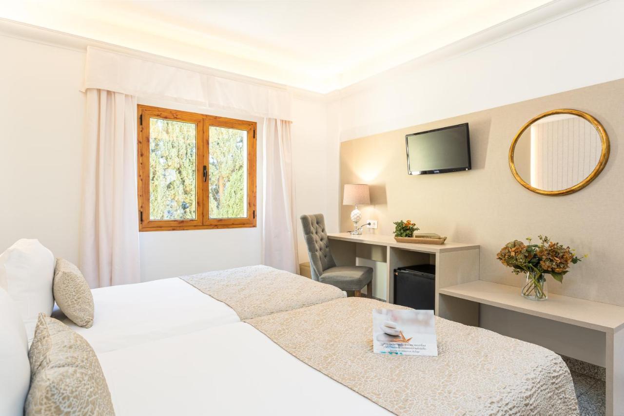 Hotell Plaza Del Castillo 4*