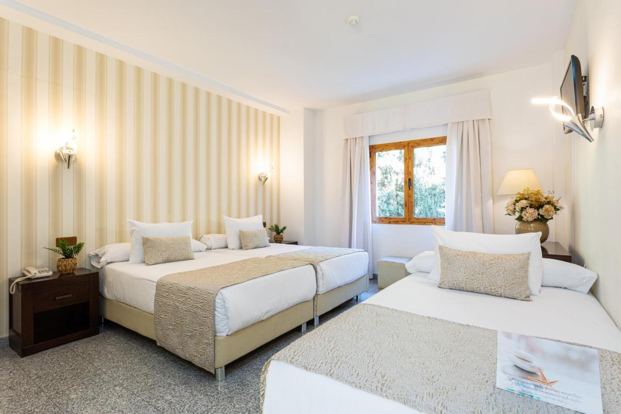 Hotell Plaza Del Castillo 4*