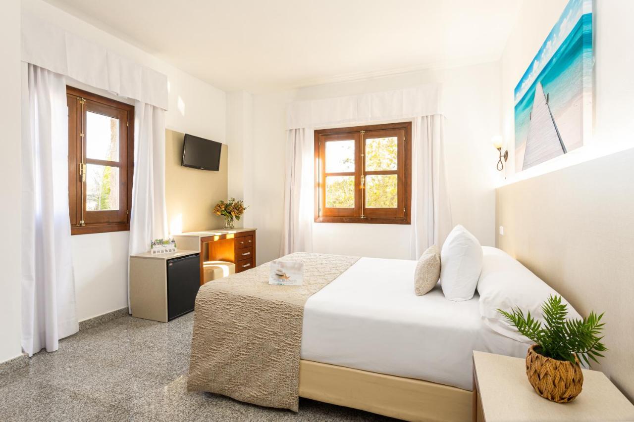 Hotell Plaza Del Castillo 4*