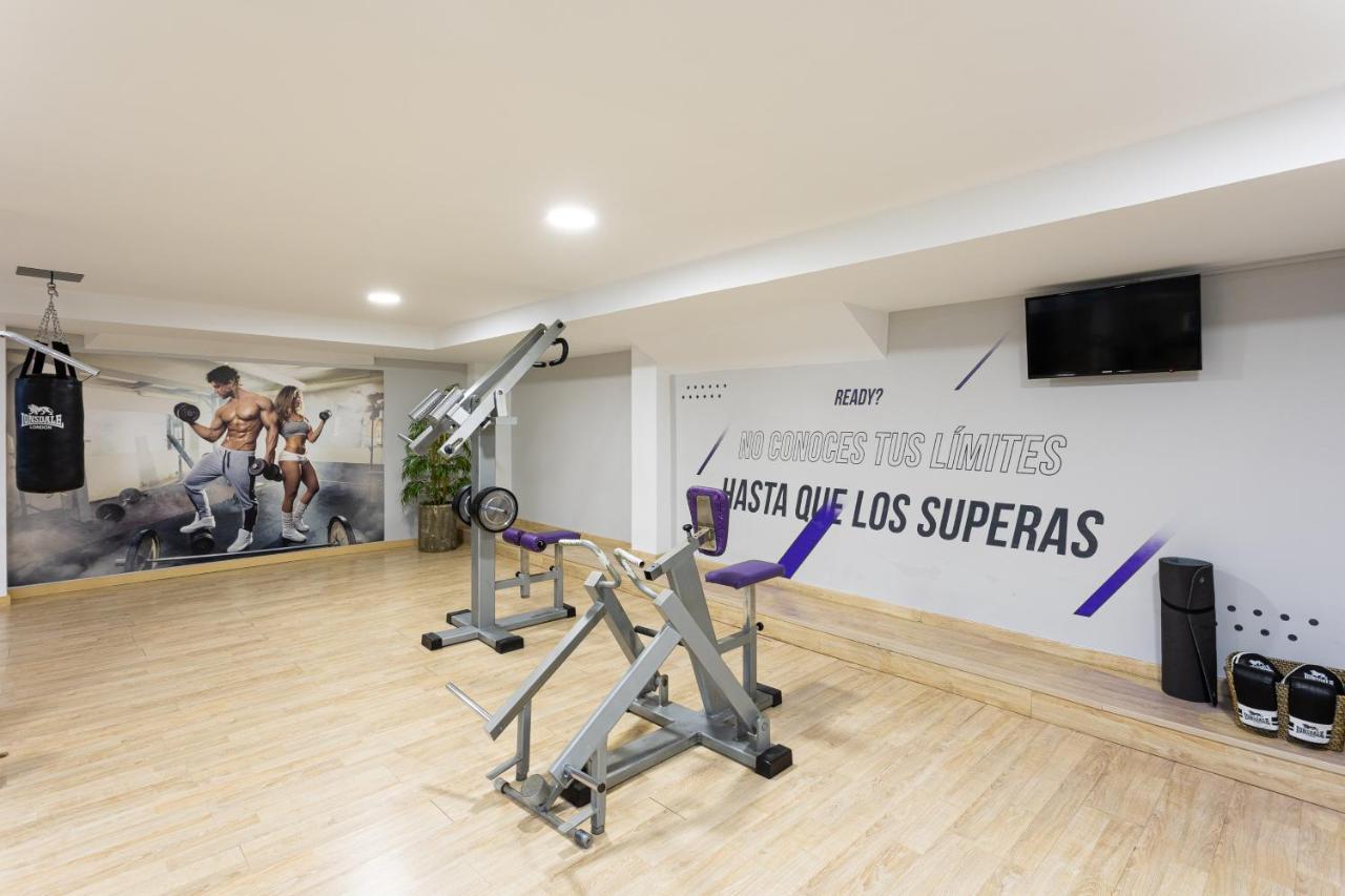 Hotell Plaza Del Castillo 4*
