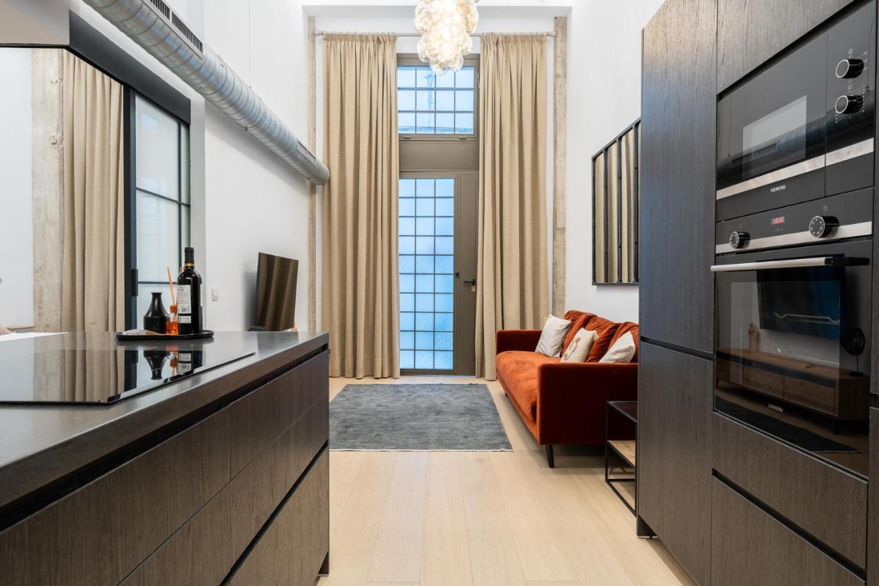 High Ceiling Gem In Heart Of Historic District Leilighet *