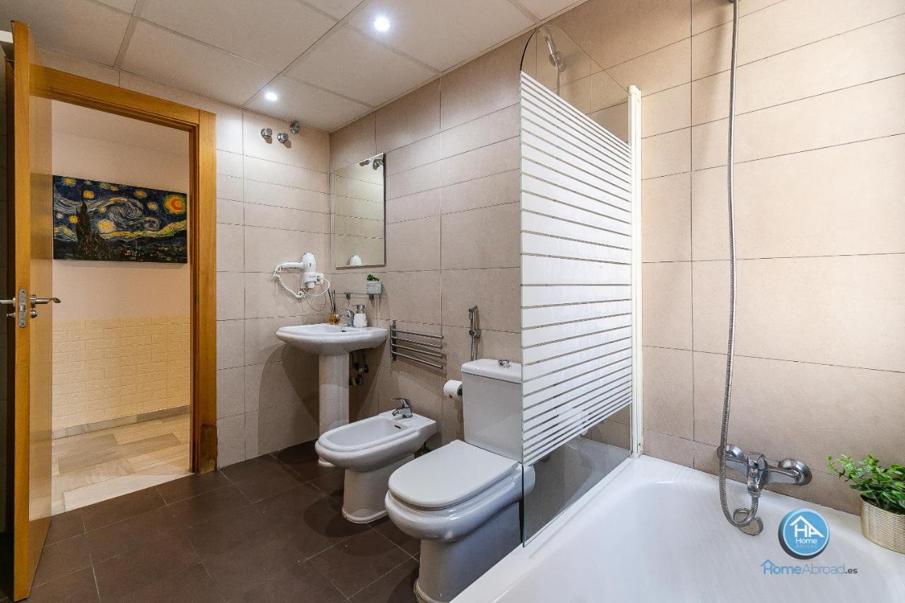 Premium Penthouse With Roof Terrace And Parking In Carlos Haya Apartment Malaga
