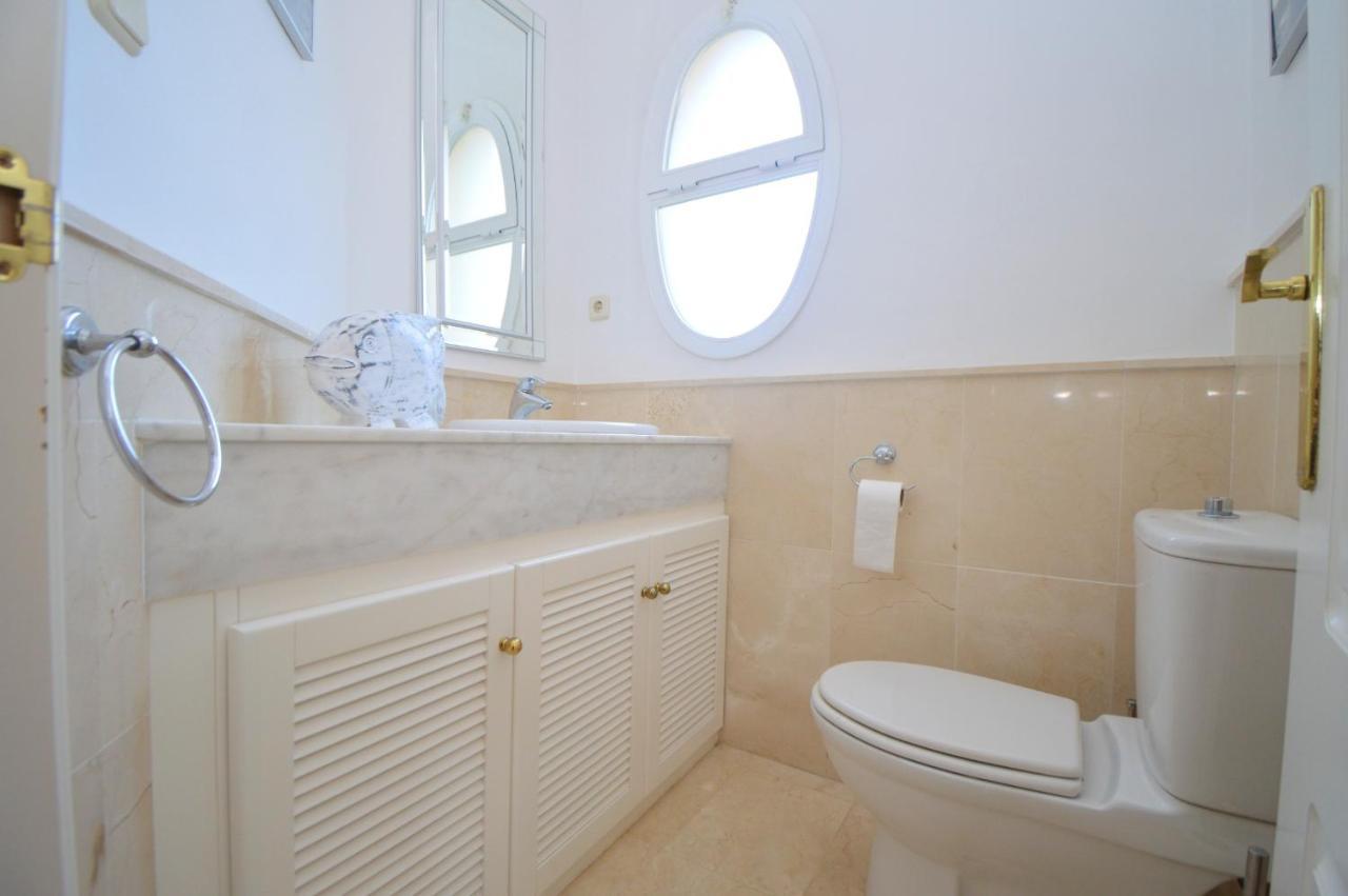 Сasa de vacaciones Lomas De Riviera 3 Bed Townhouse Málaga