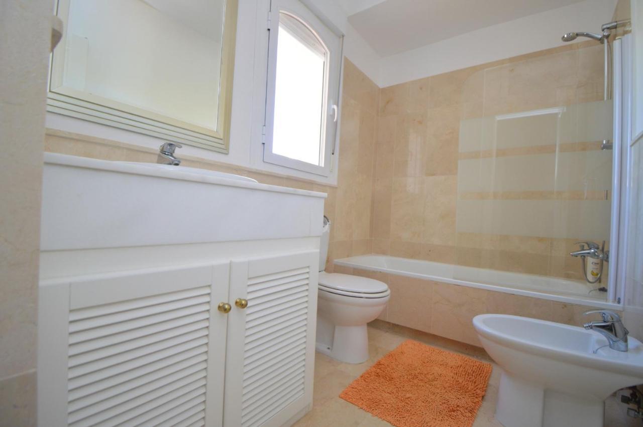 Lomas De Riviera 3 Bed Townhouse Málaga