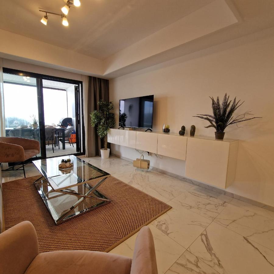 Casares Del Mar Luxury Apartment Malaga