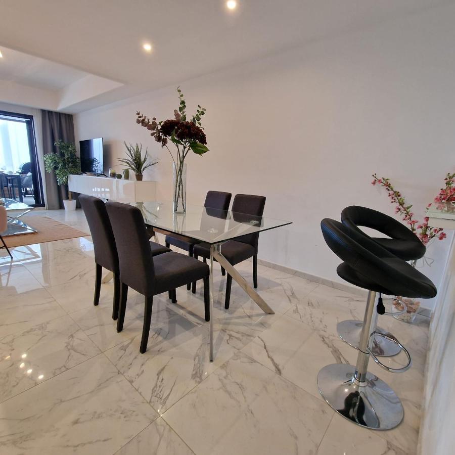 Casares Del Mar Luxury