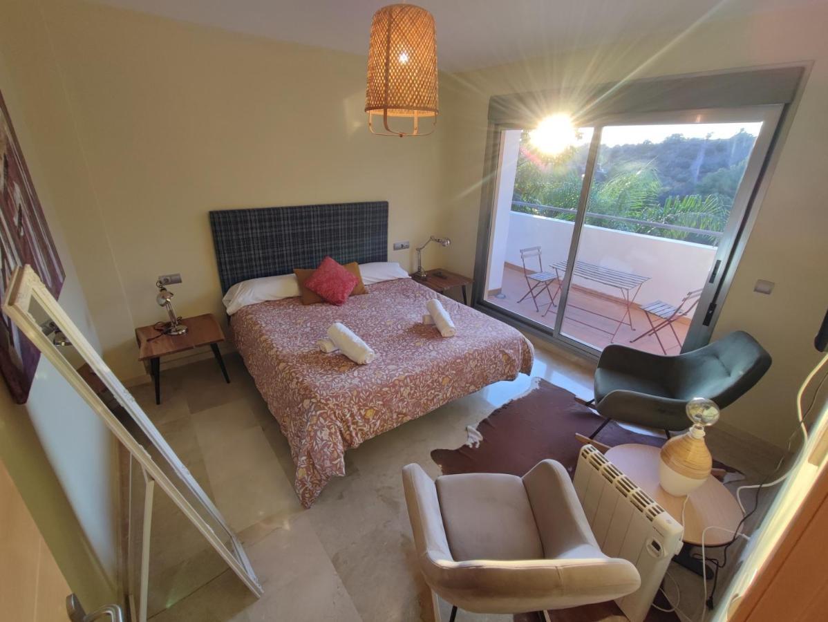 Aguilas Club Bed & Breakfast Málaga
