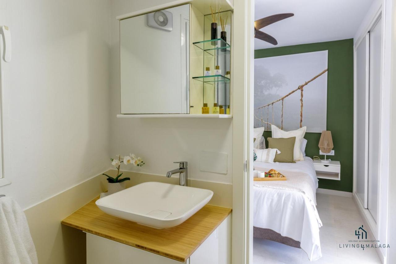 Lägenhet Living4malaga Sea View Deluxe *
