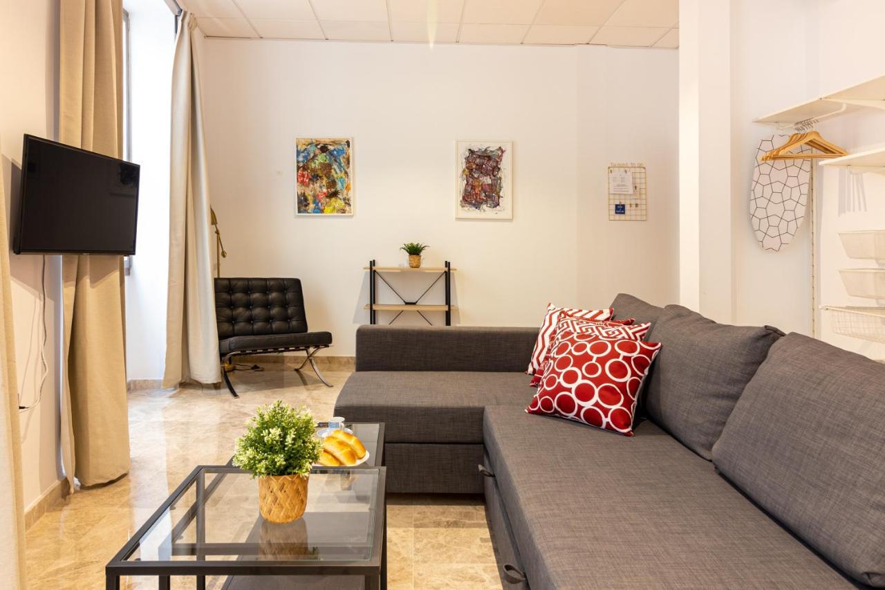 Saenz Gallery By Bossh! *