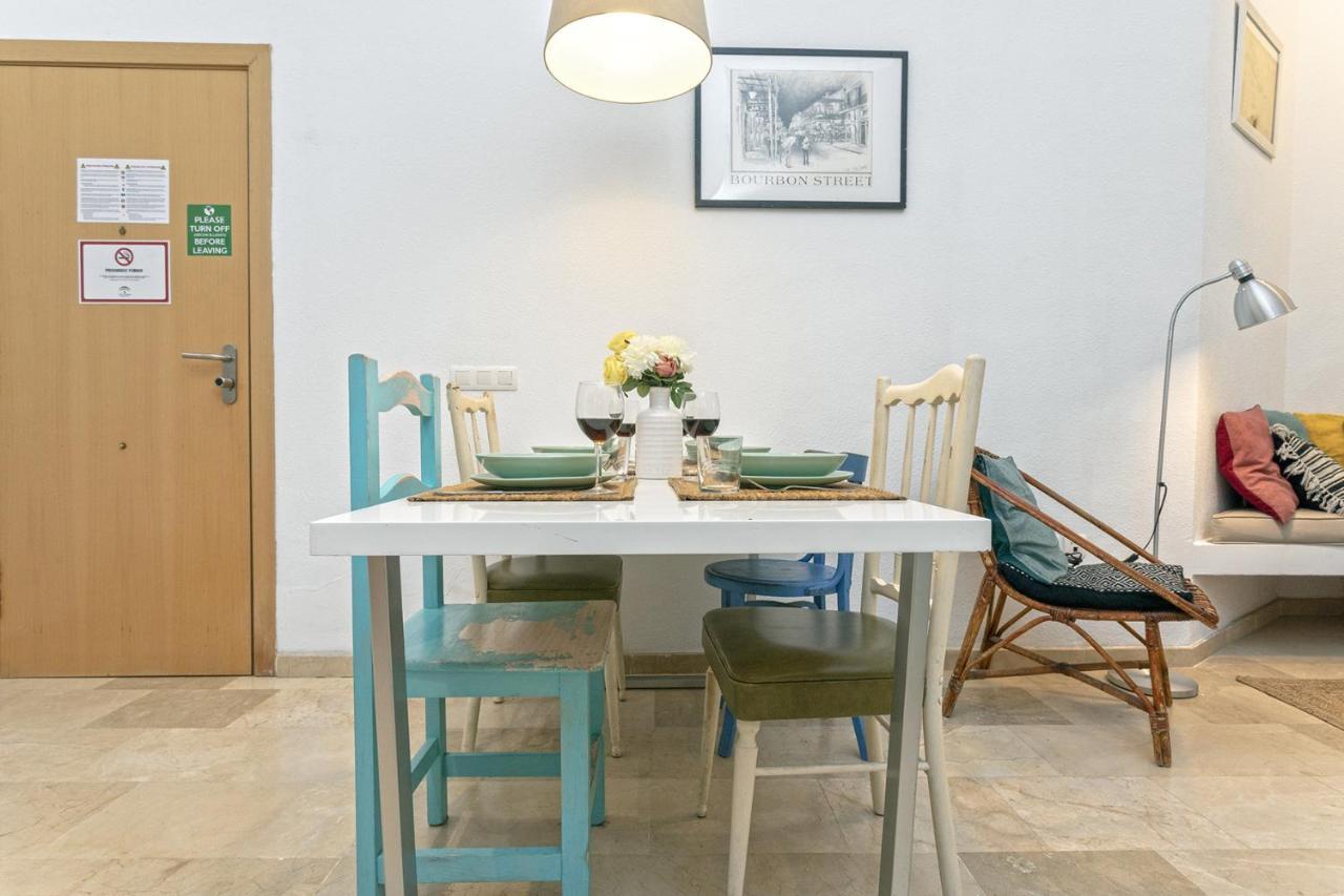 -malagasunapts-central And Cozy