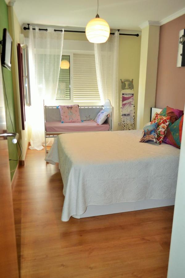 Hospitales Y Centro Suites Salmeron Leilighet
