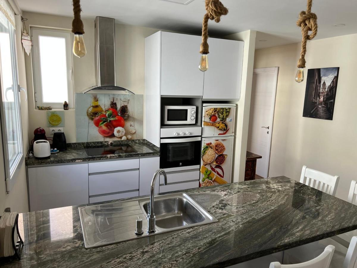 Genuar 3 Bedroom Close To