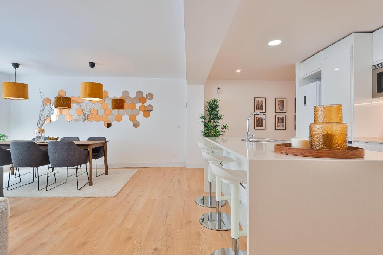 C26 Gorgeous 4 Bdrm In Plaza Uncibay Málaga