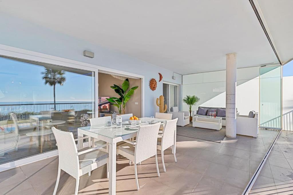Leilighet Ocean & Pool View 3-bedroom Apt. *