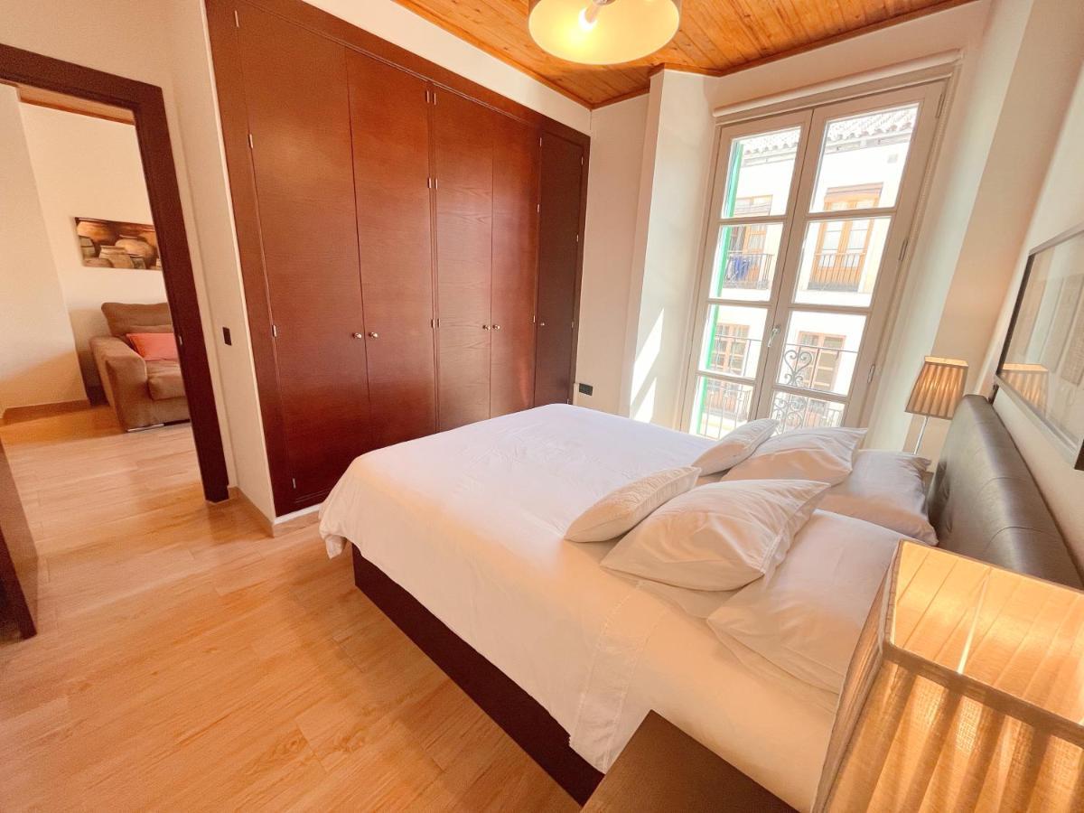 Apartamento Homely Carreteria Con Piscina Málaga