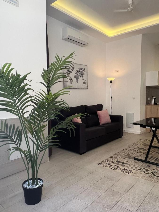 Apartamento Hermoso Piso A 3 Min De La Estacion De Bus Y Tren Ave