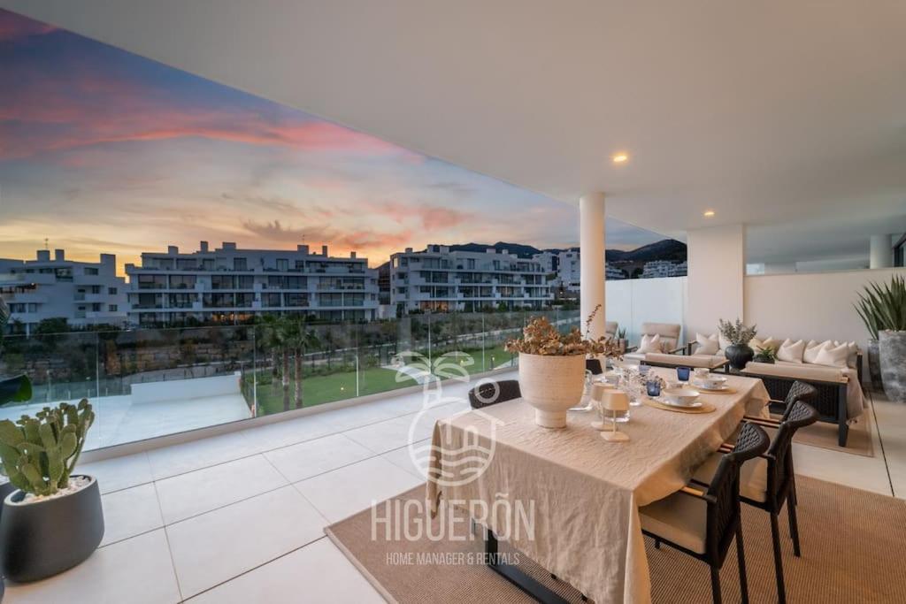 Higueronrentals Mikero Appartement