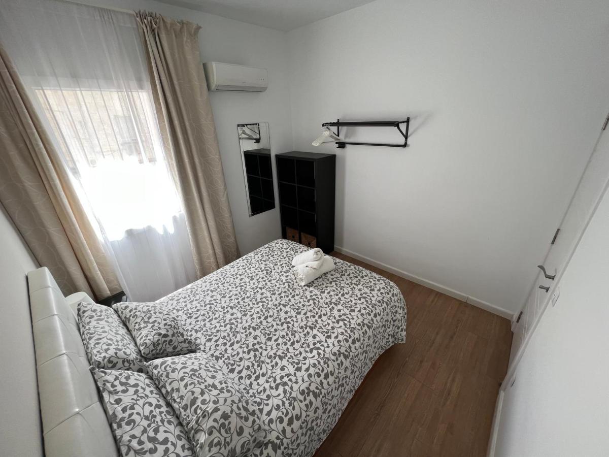 Genuar 3 Bedroom Close To * Málaga