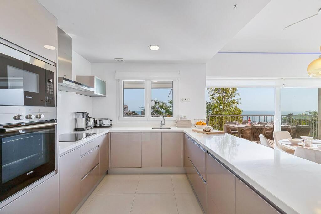 Stylish With Oceanview Leilighet Málaga