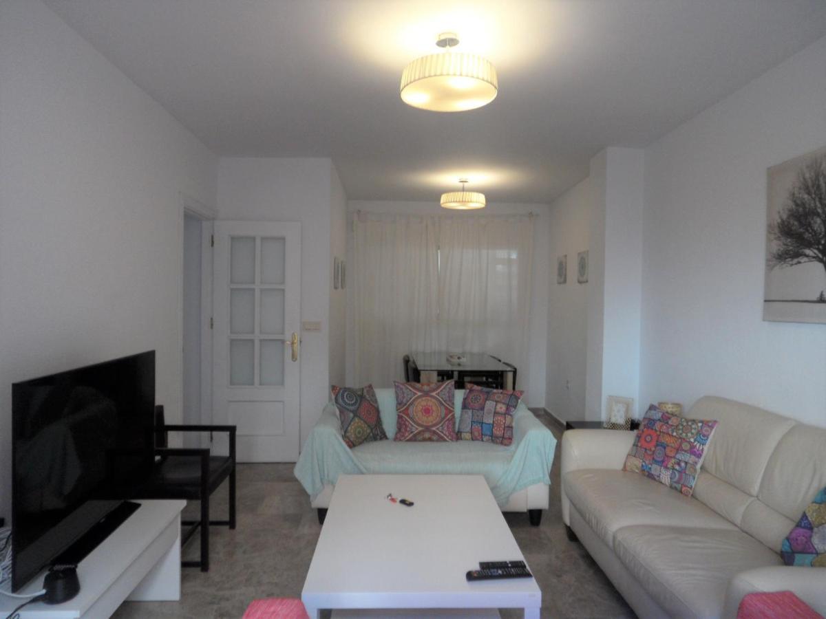 Center Location & Parking Free With Largeterrace & Bbq Apartment *