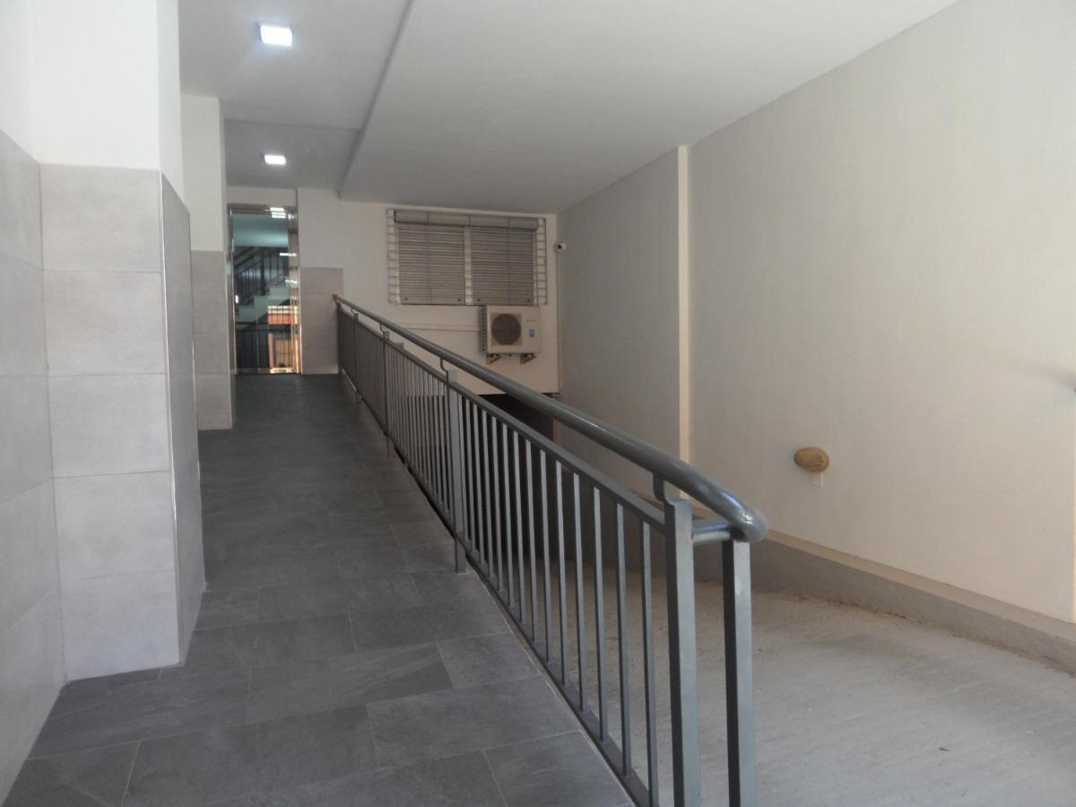 Apartment Center Location & Parking Free With Largeterrace & Bbq
