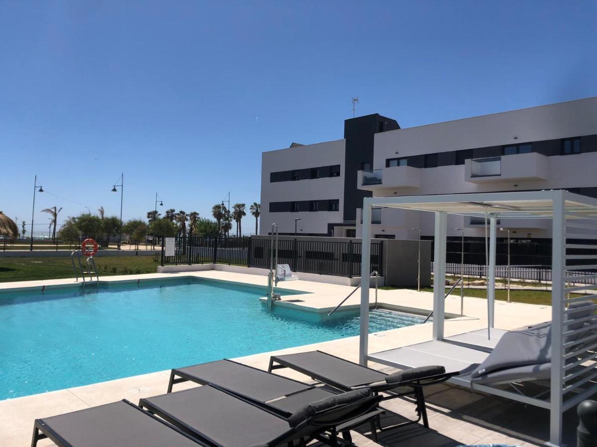 Appartement Bajo Con Jardin En Primera Linea De Playa *