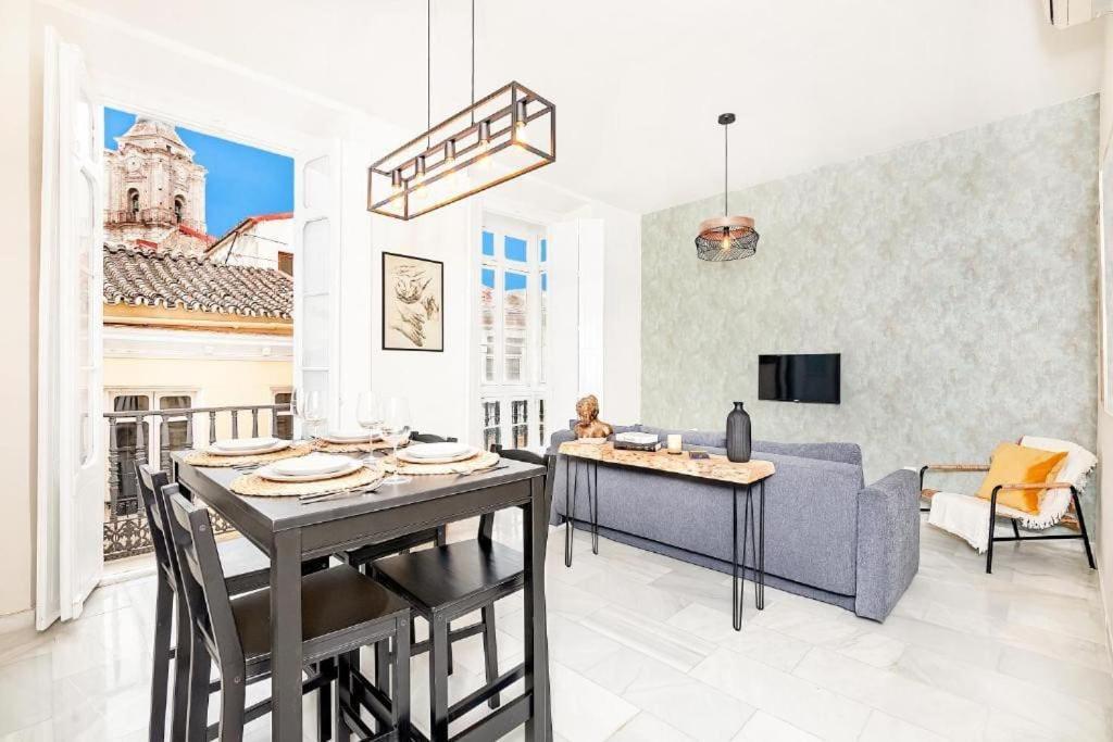 Apartamento Calle Nueva 13.malaga Centro. Appartement *