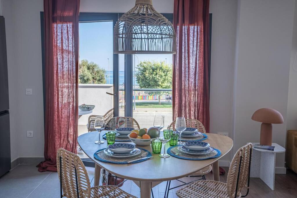 Heima In Front Of The Sea Apartment Malaga
