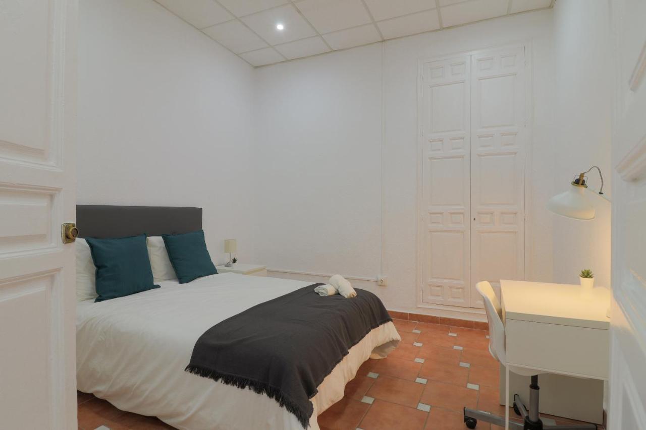 C67 - Shiny 6 Bedrooms In Plaza De La Merced Málaga