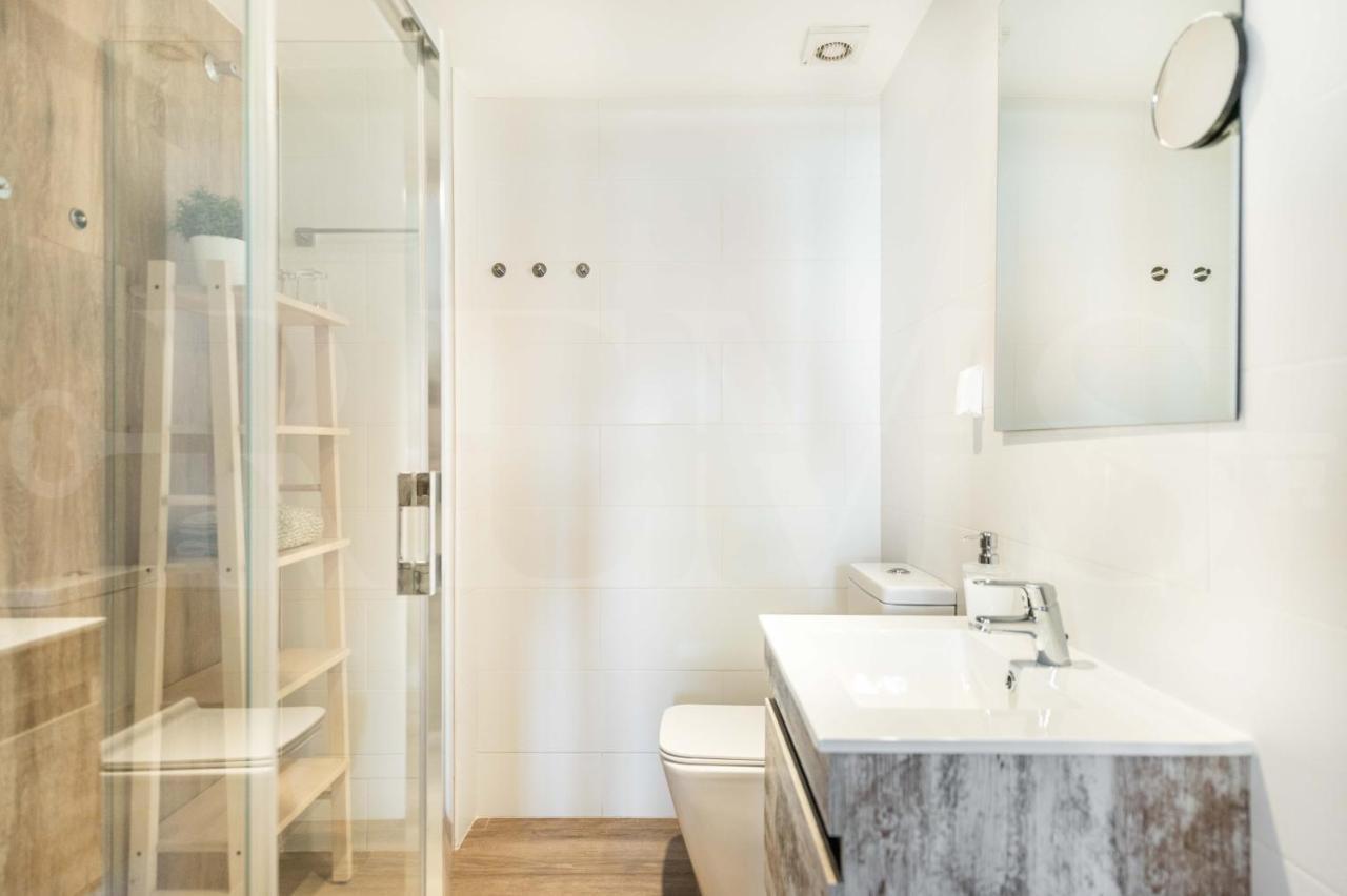 Apartamento Spacious Next To Plaza De La Merced By Rems *