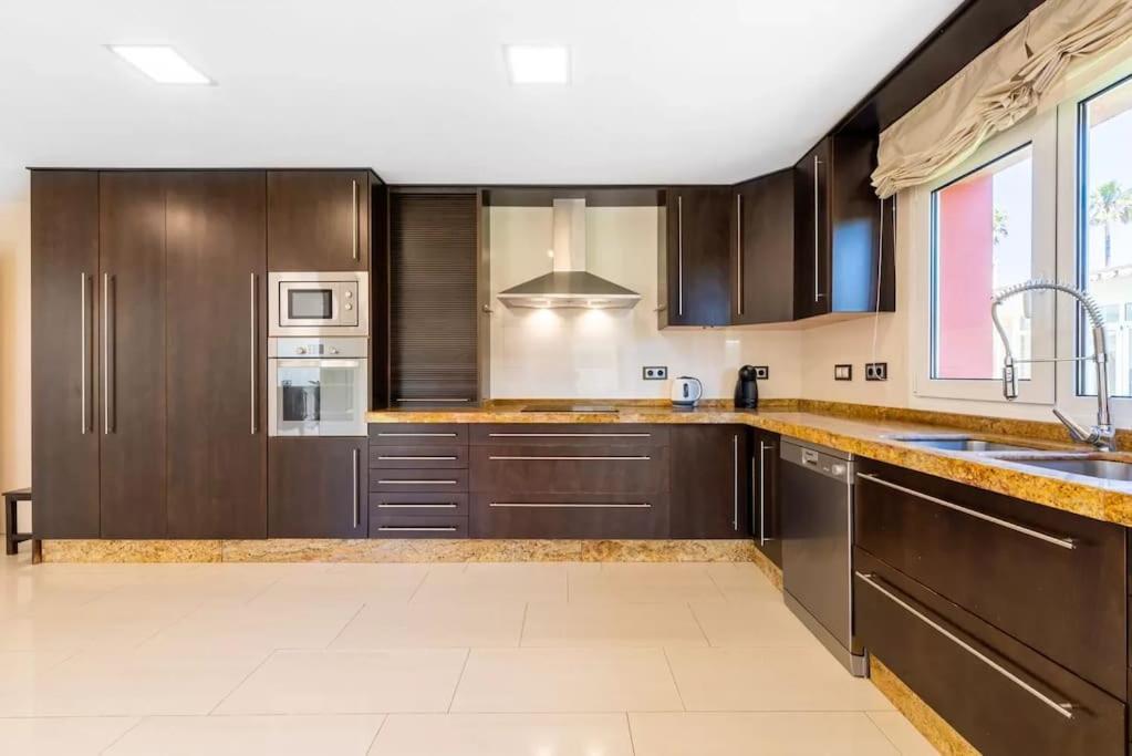 Villa Ohana Luxury With Heated Pool Málaga