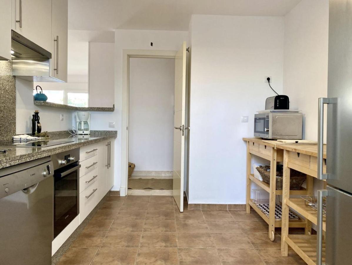 Tuhome Iris Apartment