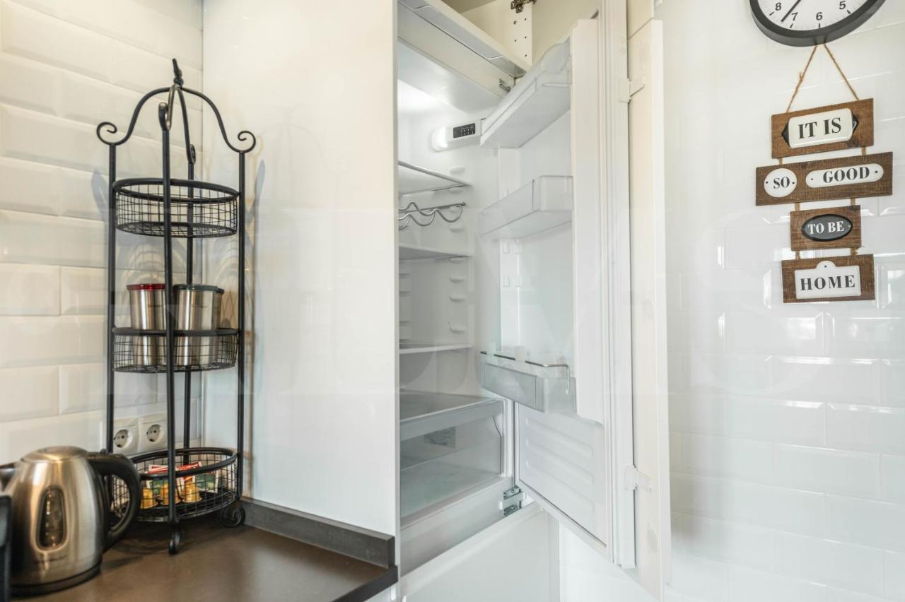 Apartamento Spacious Next To Plaza De La Merced By Rems