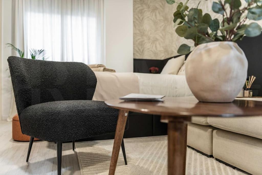 Apartment Chic Intimate In The Heart Of By Rems