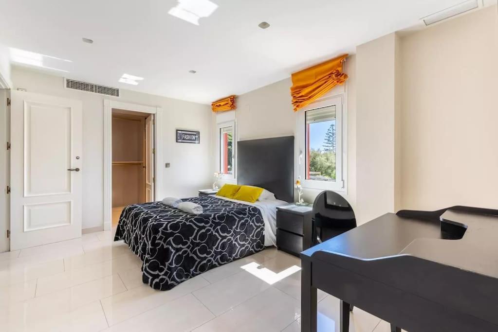 Ohana Luxury With Heated Pool * Malaga