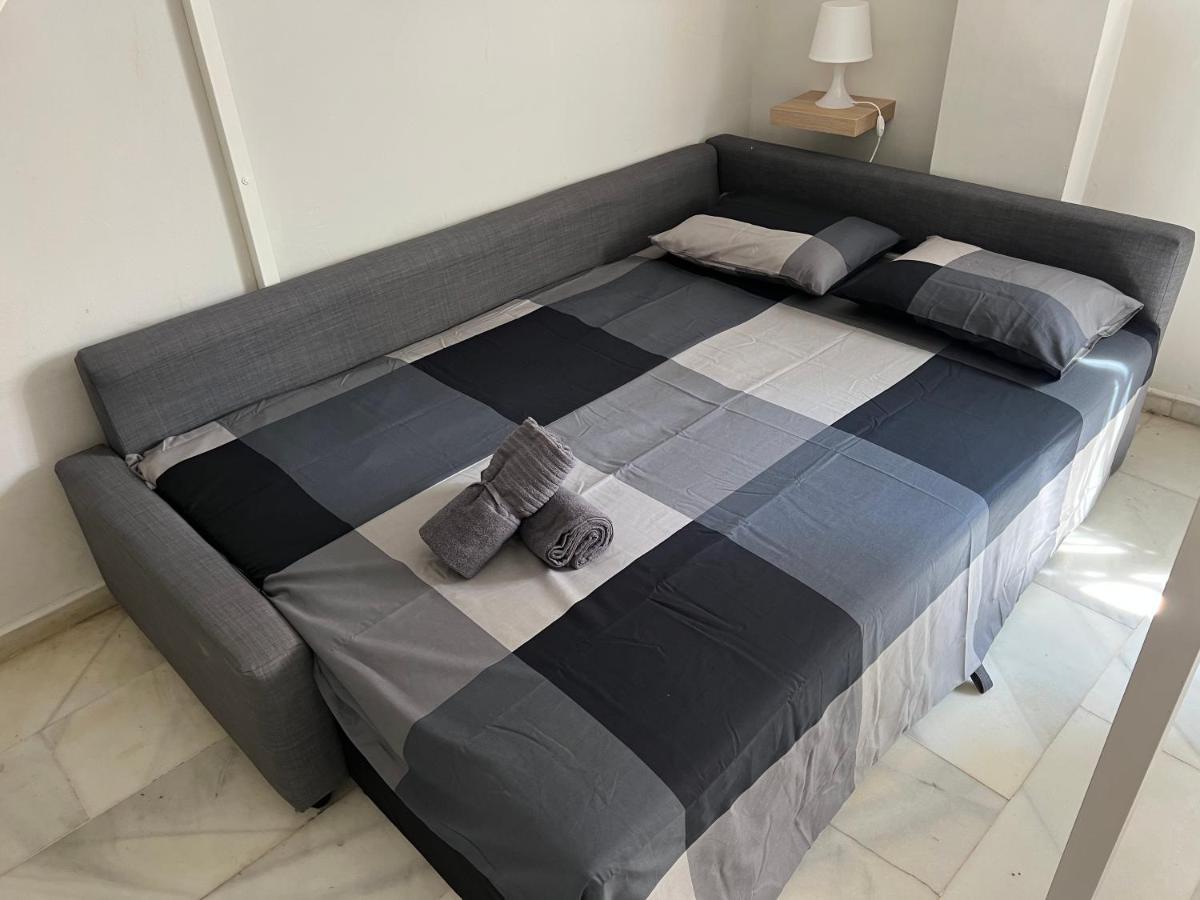 Apartment Genuar Center 4 *