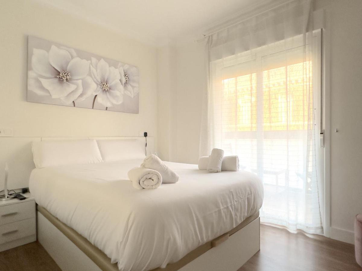 Ayala Center 6pax Apartment