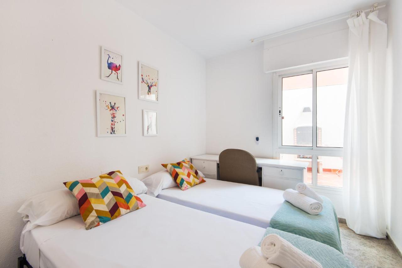 Center Location & Parking Free With Largeterrace & Bbq Apartment Malaga