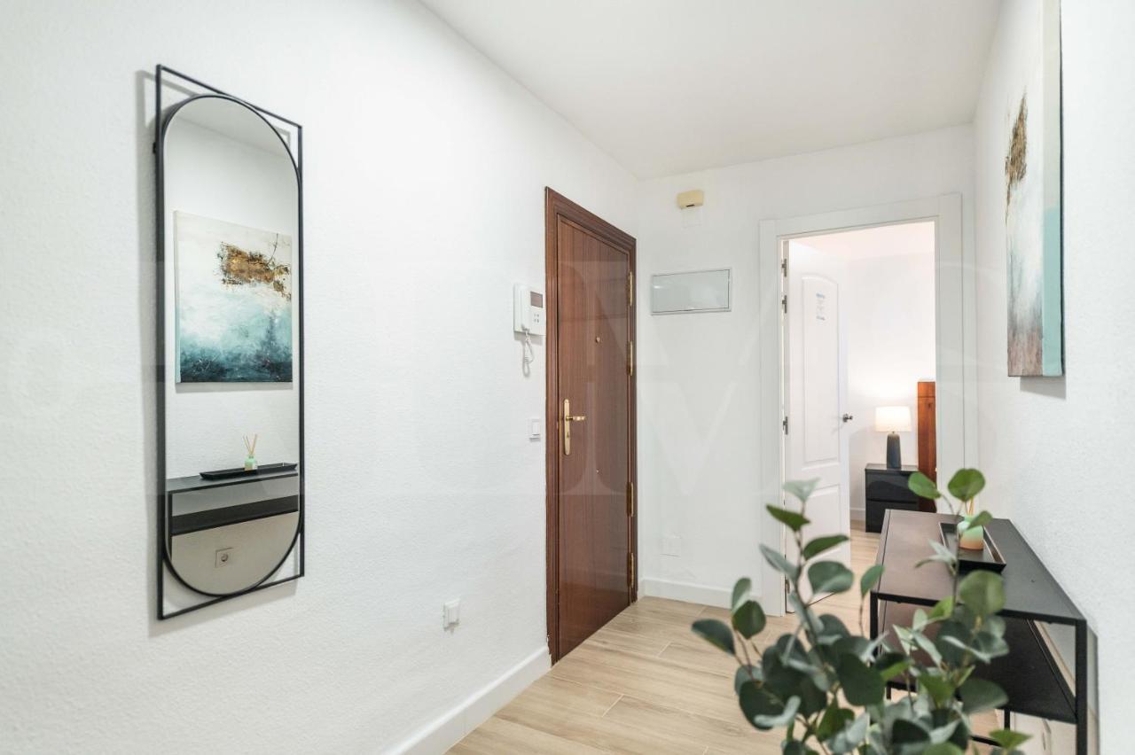 And Spacious With Parking On-site Appartamento Málaga
