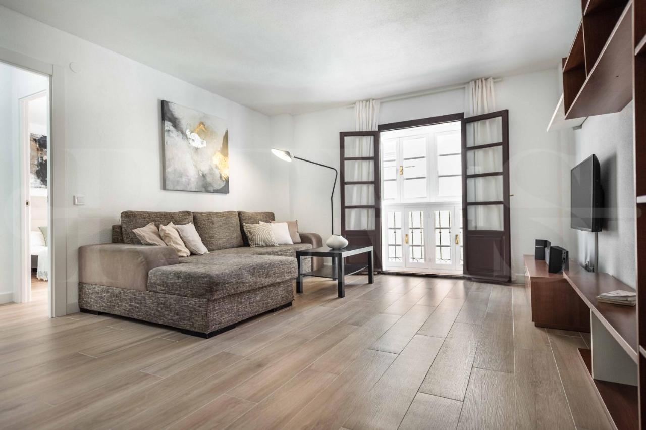 And Spacious With Parking On-site *