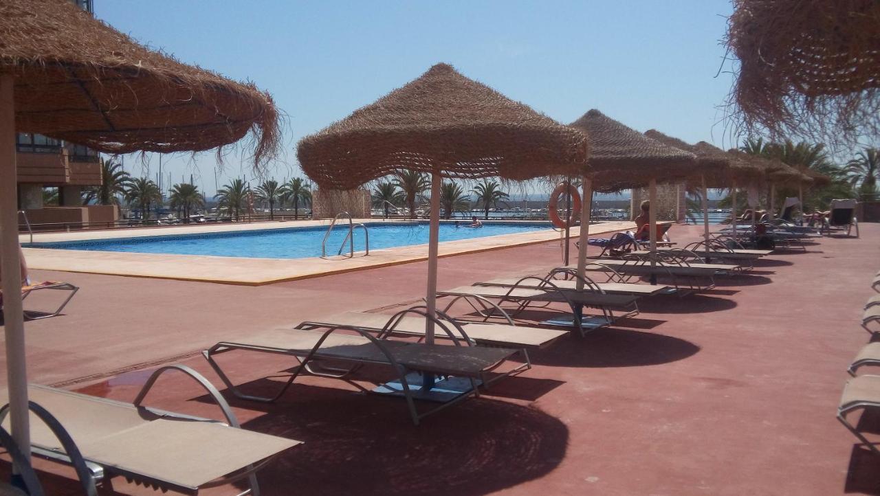 Two Bedroom Beside Marina Apartamento