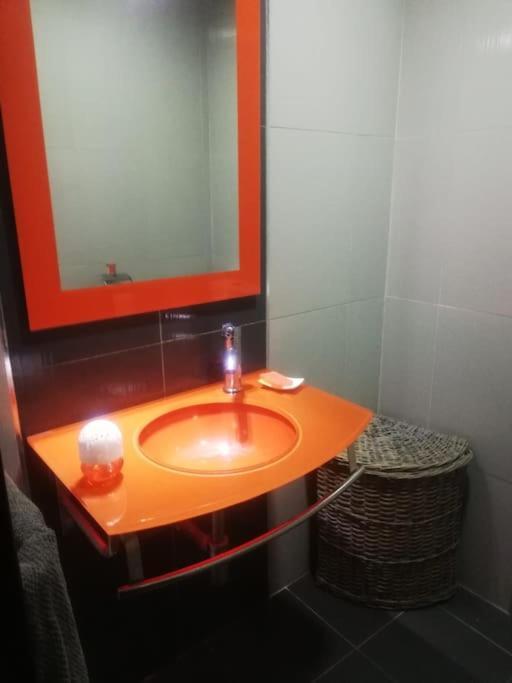 Luminoso Apartamento Con Terraza * Málaga