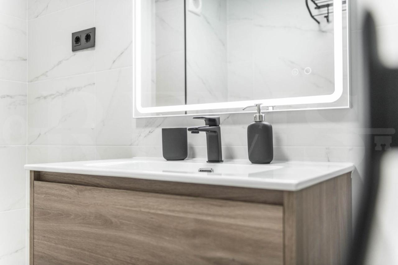 Appartamento And Spacious With Parking On-site