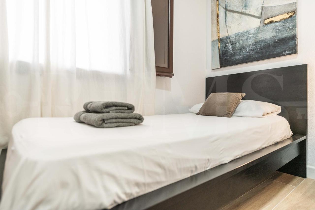 And Spacious With Parking On-site Appartamento Málaga