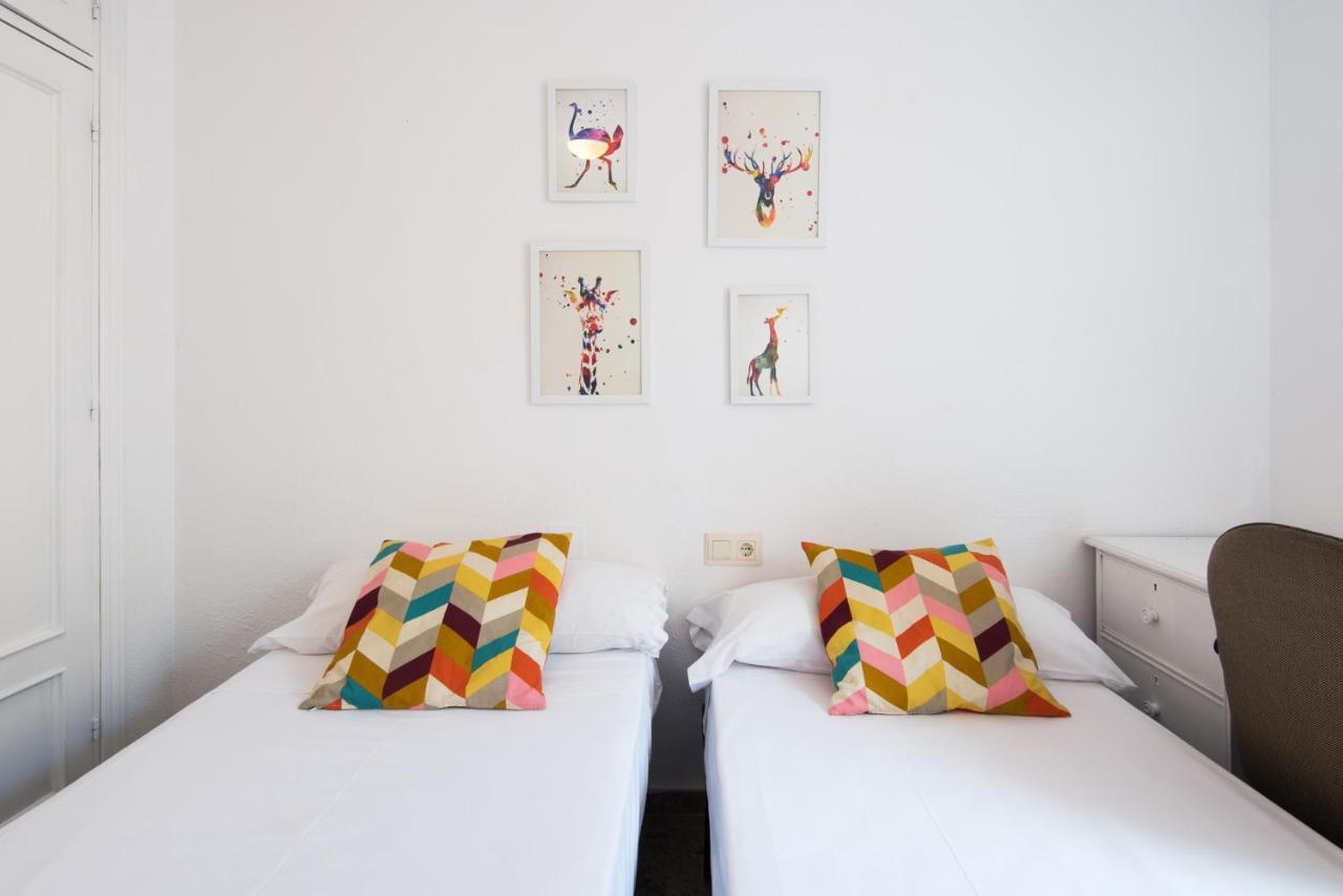 Center Location & Parking Free With Largeterrace & Bbq Malaga