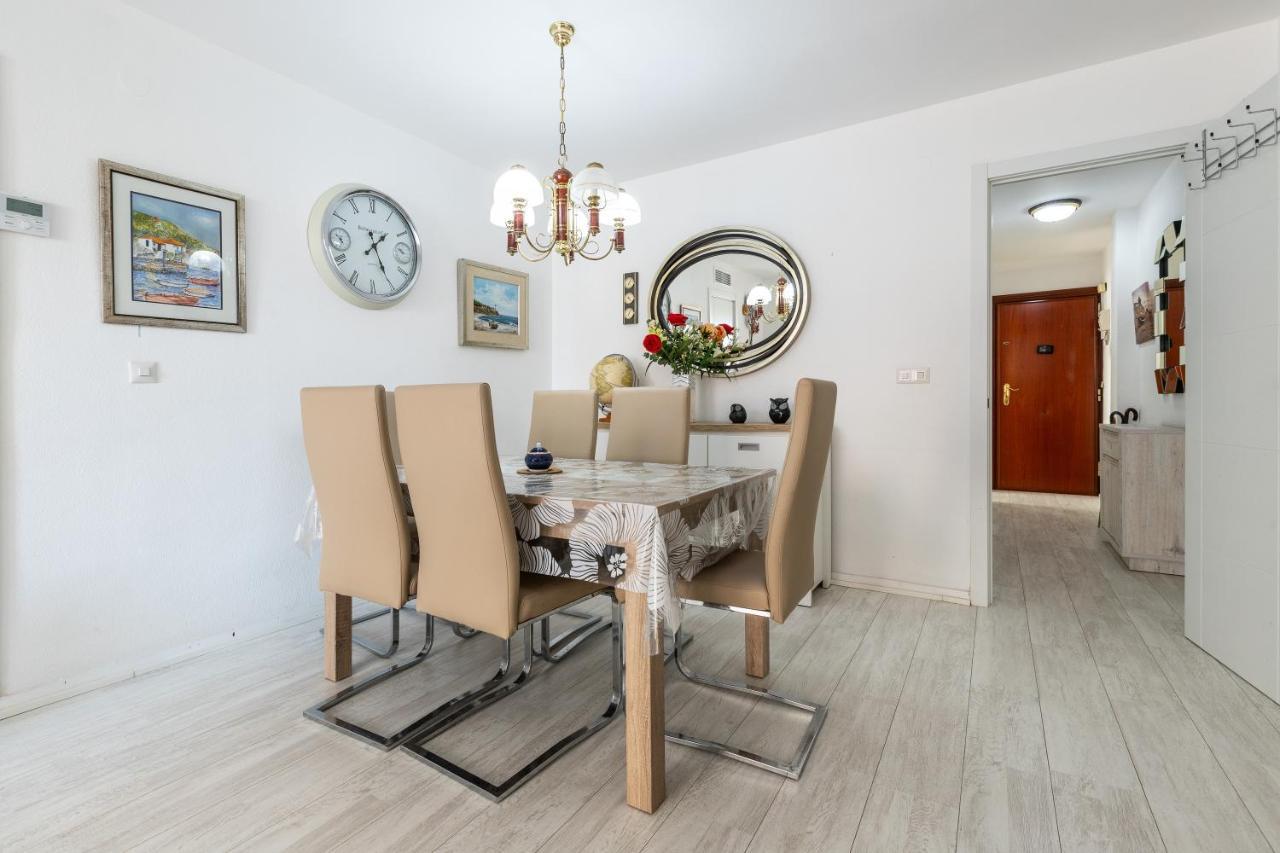 Apartamento Two Bedroom Beside Marina